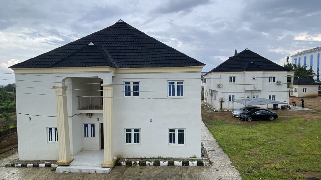 3-Bedroom Duplexes with Inbuilt BQ and Car Park